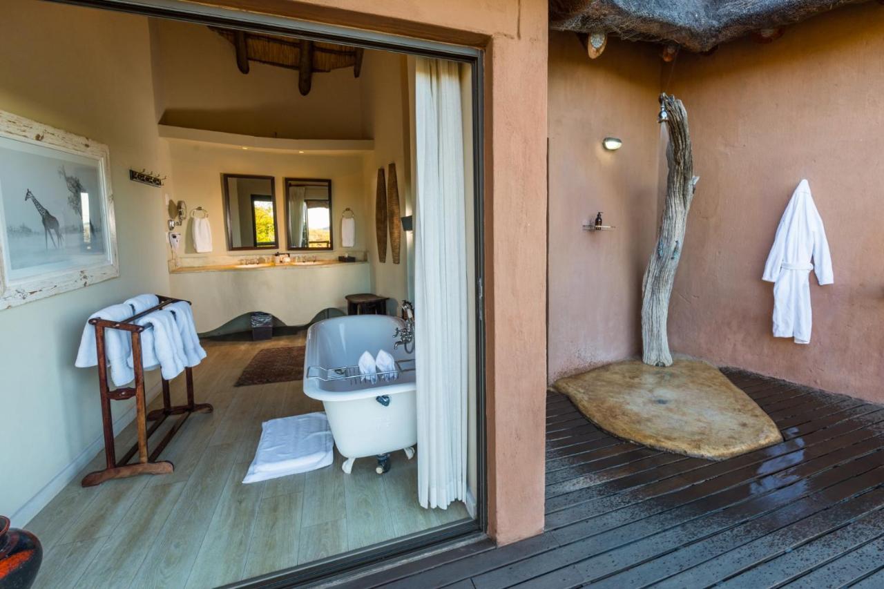 Impodimo Game Lodge Заповедник Мадикве Экстерьер фото